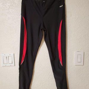 GO FIT WOMENS LEGGINGS SIZE MEDIUM